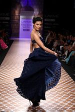 Model walk the ramp for Anita Dongre show at Lakme Fashion Week Day 3 on 5th Aug 2012 (77).JPG
